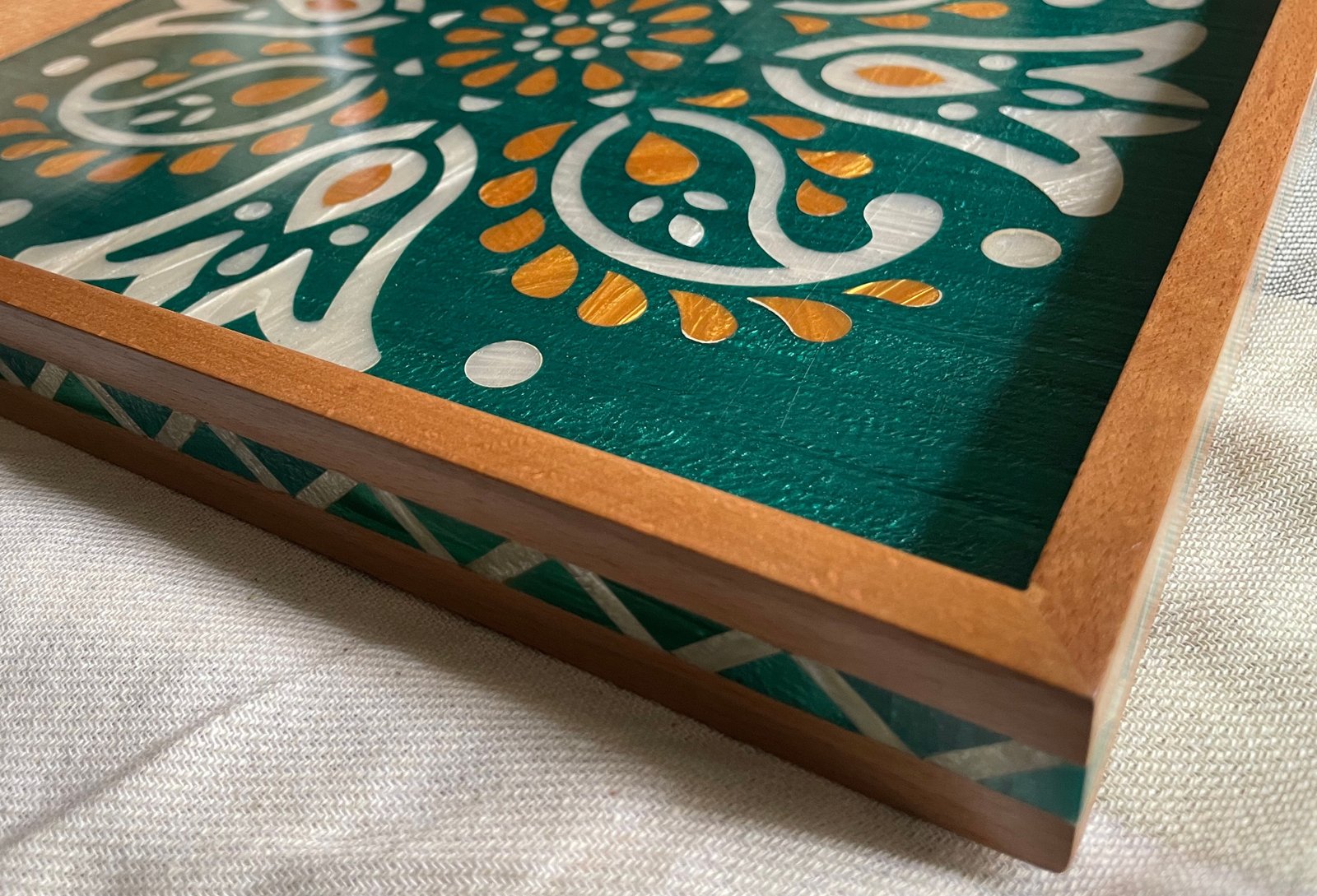 TRADITIONAL TRAY