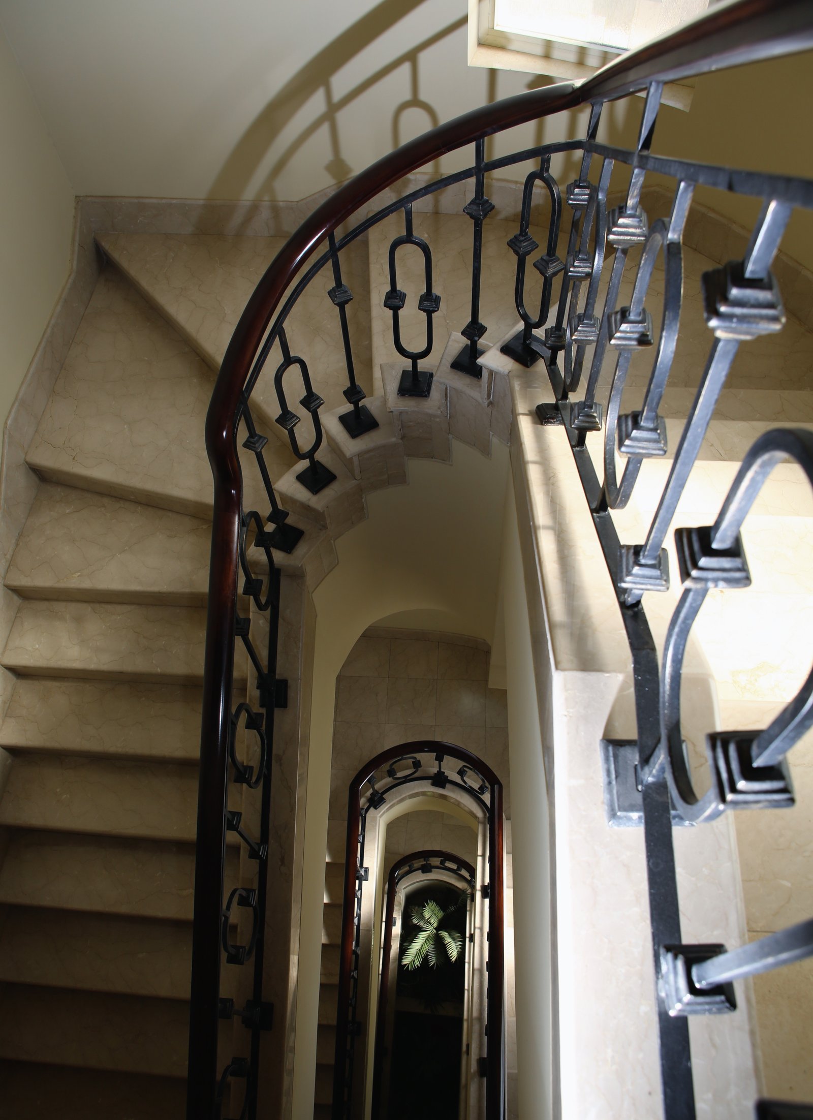PALM HILLS RESIDENCE